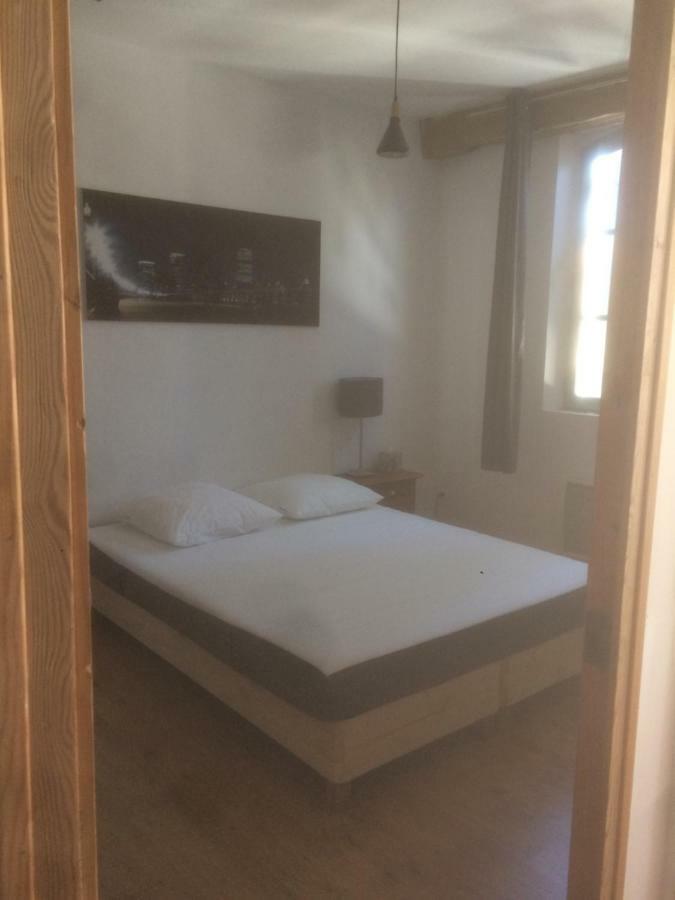 Les Marchands Apartment อาวีญง ภายนอก รูปภาพ