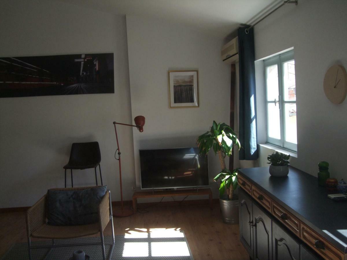 Les Marchands Apartment อาวีญง ภายนอก รูปภาพ