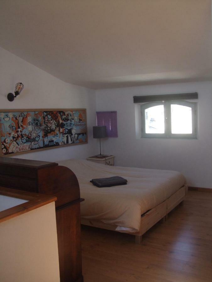 Les Marchands Apartment อาวีญง ภายนอก รูปภาพ